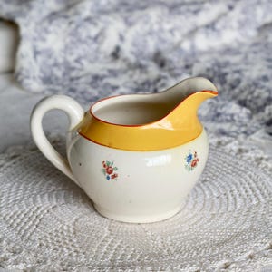 Vintage Sarreguemines porcelain milk jug – Floral pattern – Cottage core style – Antique tableware – Table accessory – Vintage lover