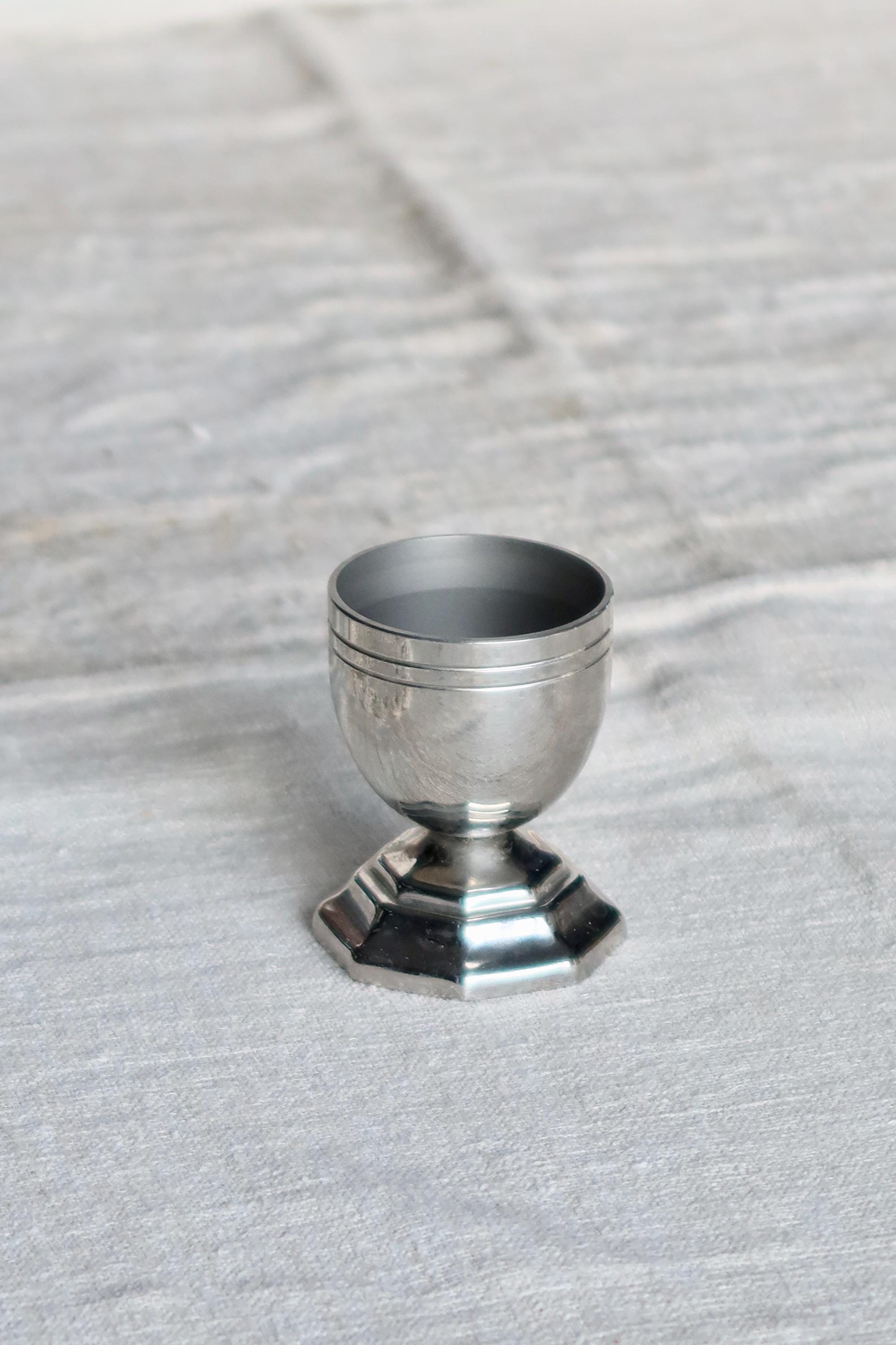 Sold Price: Coquetier et sa cuillère en argent, poinçon Minerv
