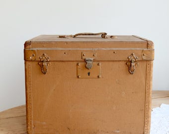 Baú vintage ocre – Baú de arrumação – Mala de cabine antiga decorativa