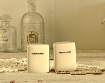 Salt and pepper shaker Geneviève Lethu - White porcelain - Old French tableware - Vintage table accessories - Classic style