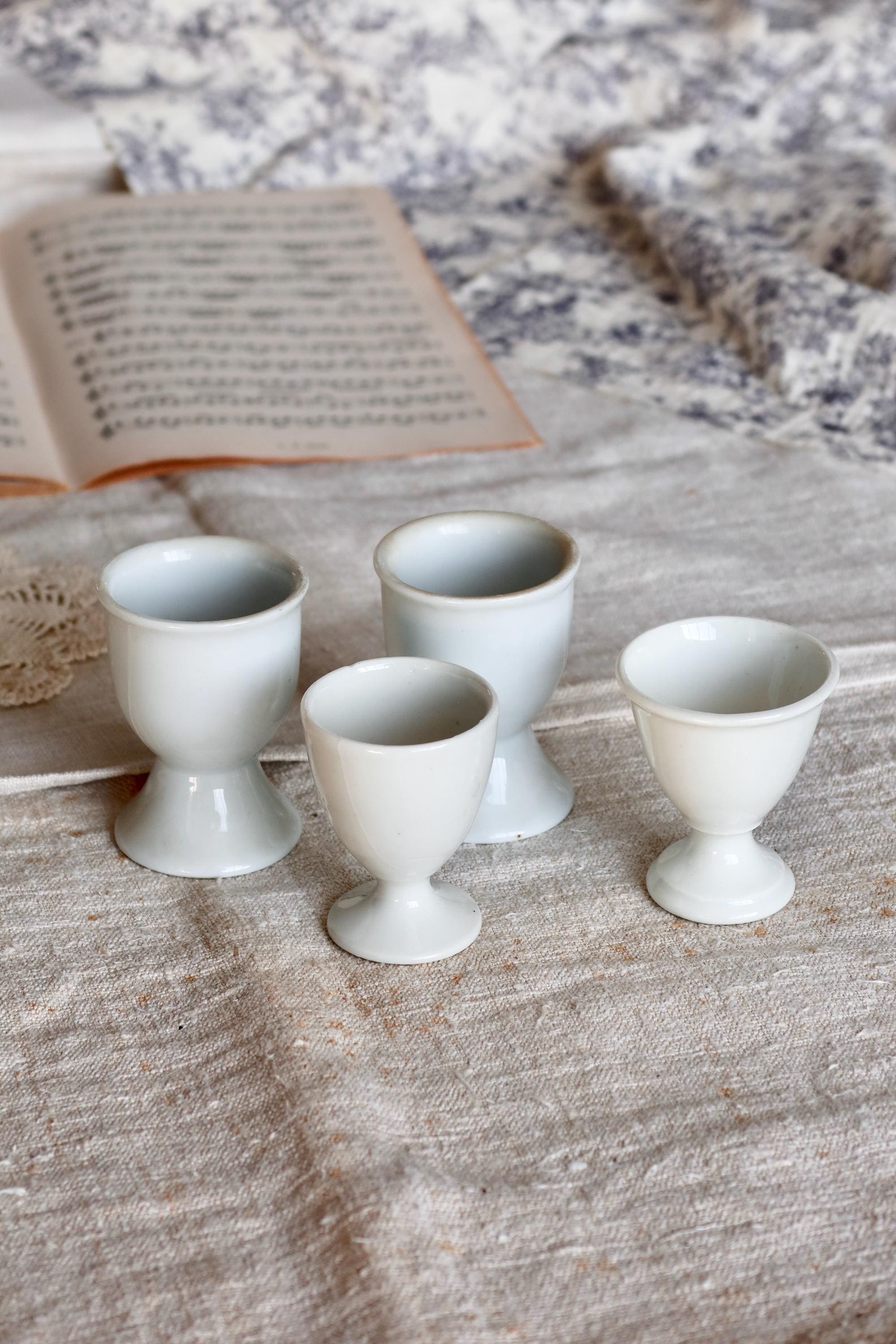 Lot De 4 Coquetiers En Porcelaine Gris Marbré - 5 Cm De Diamètre, Antidérapants, Pour Table Et Camping