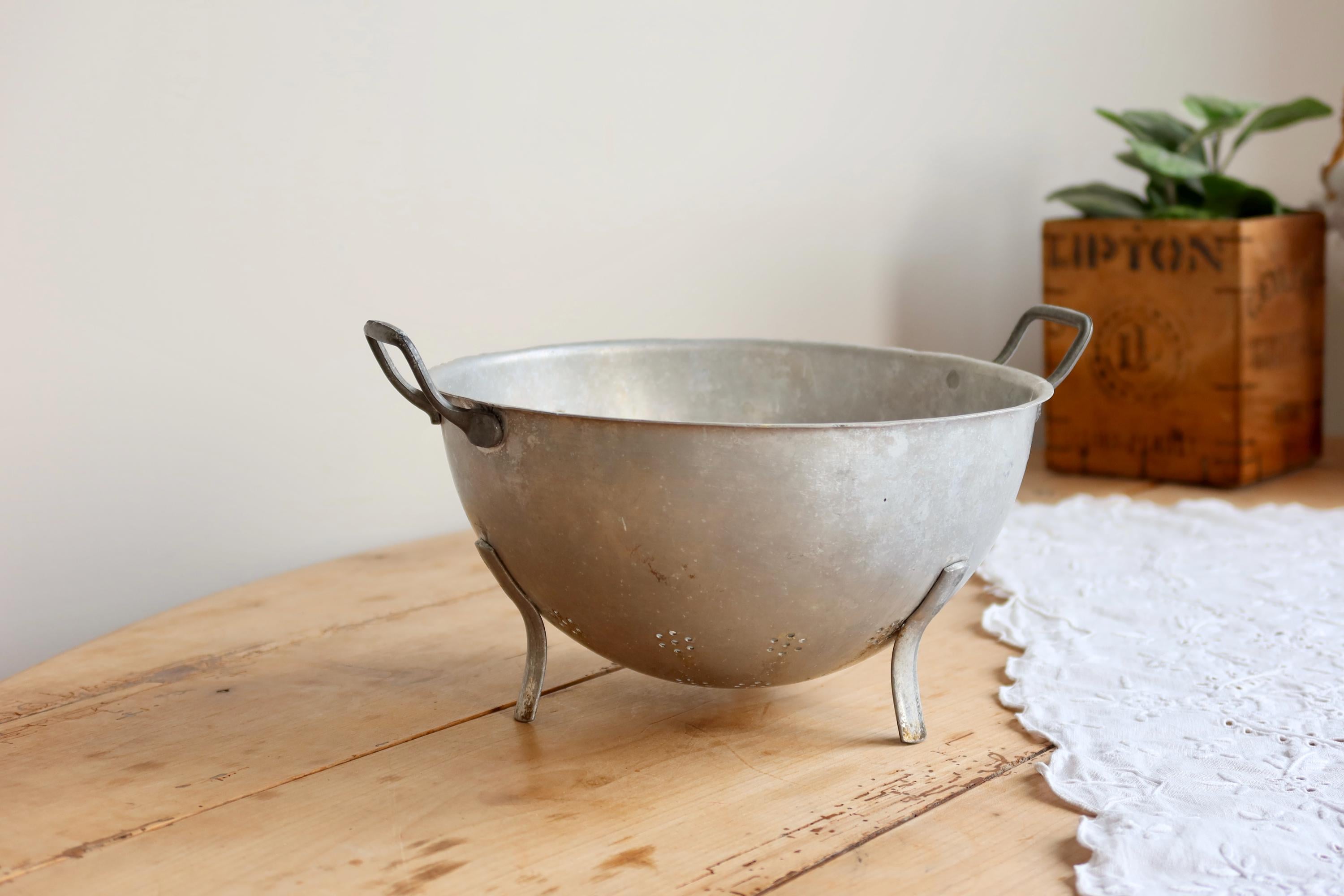 Vintage metall nudelsieb