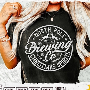 Christmas Brewing Co SVG PNG, Weihnachtsshirt, rustikales Weihnachts-Wohndekor-Schild, Weihnachtsgeister, Silhouette Cricut Cut-Dateien