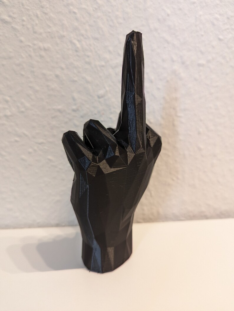 Hand sculpture Hand Skulptur Middlefinger