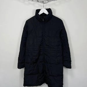 Vintage Moncler Damen Schwarz Lange Daunen-Puffermantel | Größe 4/L | Seltene Designer Winterjacke | Elegante Oberbekleidung | Gebrauchter Zustand