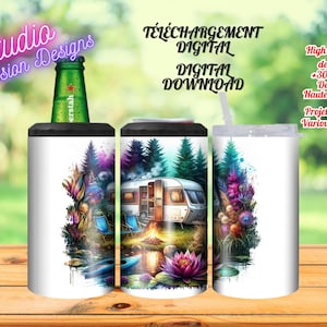 Könnte beinhalten: Drei weiße isolierte Getränkehalter mit Camping-Motiv. Einer hält eine grüne Bierflasche. Die anderen beiden haben ein Aquarelldesign eines Wohnwagens, Sees, Bäumen und Blumen. Text enthält "Studio Passion Designs" und "Digitaler Download".