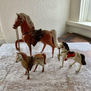 1950s Cast Iron Western Horse Figurines Made In Japan