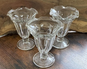 Vintage Set of 3 Libbey Glass Heavy Tulip Sundae Parfait Dessert Cups