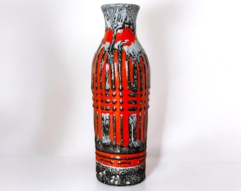 Vintage Imre Erdélyi MCM Hungarian drip glaze, speckled sculptural ceramic pottery vase with visually dramatic, vibrant modernist design.