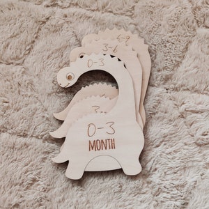 Séparateurs d'armoire en bois pour vêtements de bébé, cadeaux de baby shower, organisateur de penderie, Holz Kleiderschrank Teiler für Baby-Kleidung