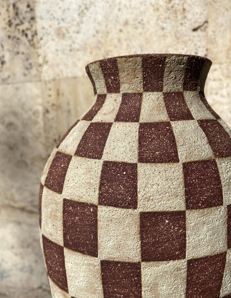 Dark red ceramic vase with beige checkers / Checkered ceramic vase image 5