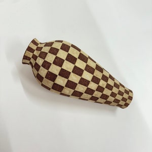 Dark red ceramic vase with beige checkers / Checkered ceramic vase image 2