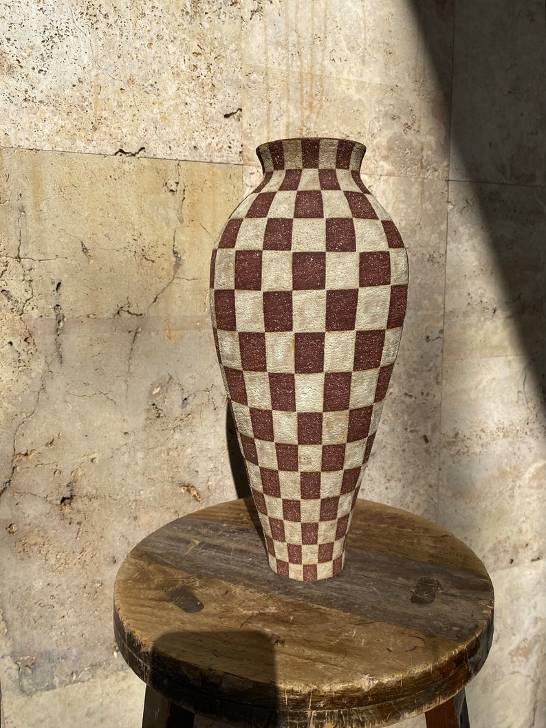 Dark red ceramic vase with beige checkers / Checkered ceramic vase image 4