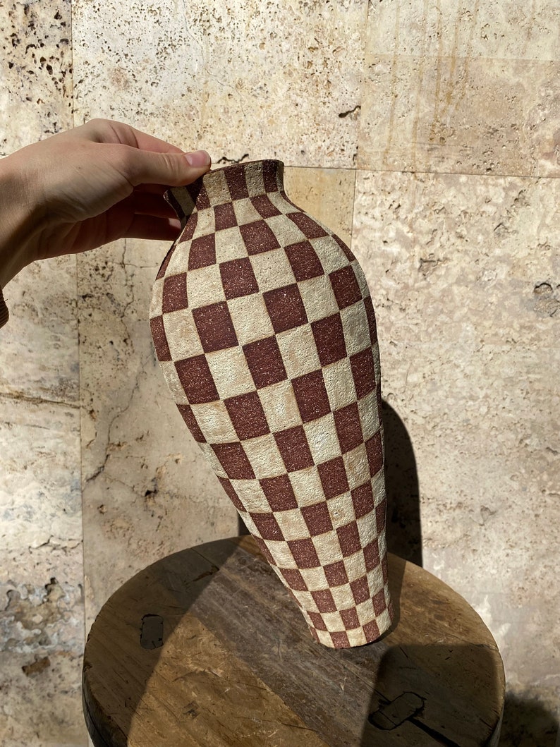 Dark red ceramic vase with beige checkers / Checkered ceramic vase image 3