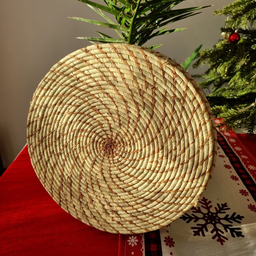 Handmade Raphia Placemats Set of 6 Unique Craftsmanship From Madagascar