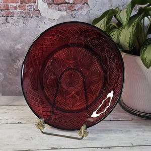 Cristal D&#39;arques-Durand 8&quot; Salad Plate, Ruby Red