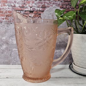 Vintage Indiana Glass Tiara Sandwich Pink/Peach Glass Pitcher