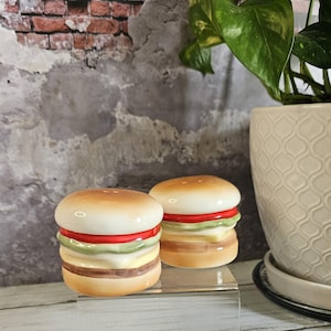 Vintage Hamburger Cheeseburger Salt and Pepper Shaker Set of 2