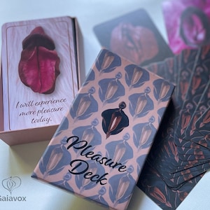 Pleasure Deck (Vulva Art Cards, Affirmations, Tarot)