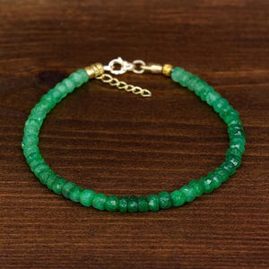 Emerald Beaded Bracelet – Natural Green Gemstone Jewelry – May Birthstone Gift – Adjustable Handmade Emerald Beads – Minimalist Sterling