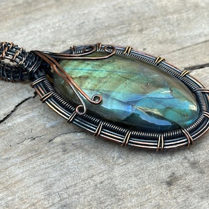 Handmade Labradorite Copper Wire Wrapped Pendant – Unique Gemstone Jewelry Gift for Her, Healing Crystal Necklace, Artisan Copper Jewelry