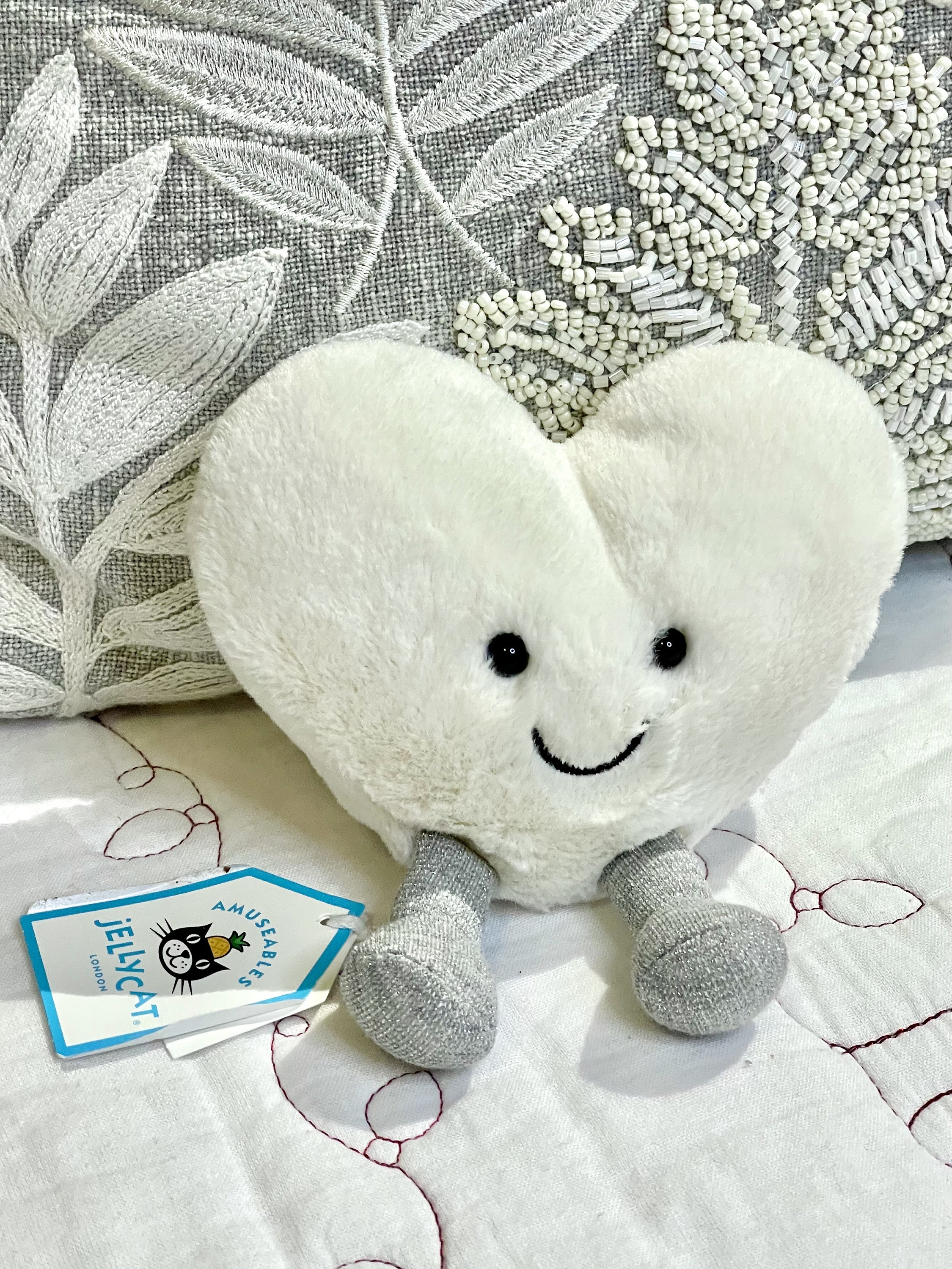 NEW Jellycat Amuseable Cream Heart Small - Brand New With Tag