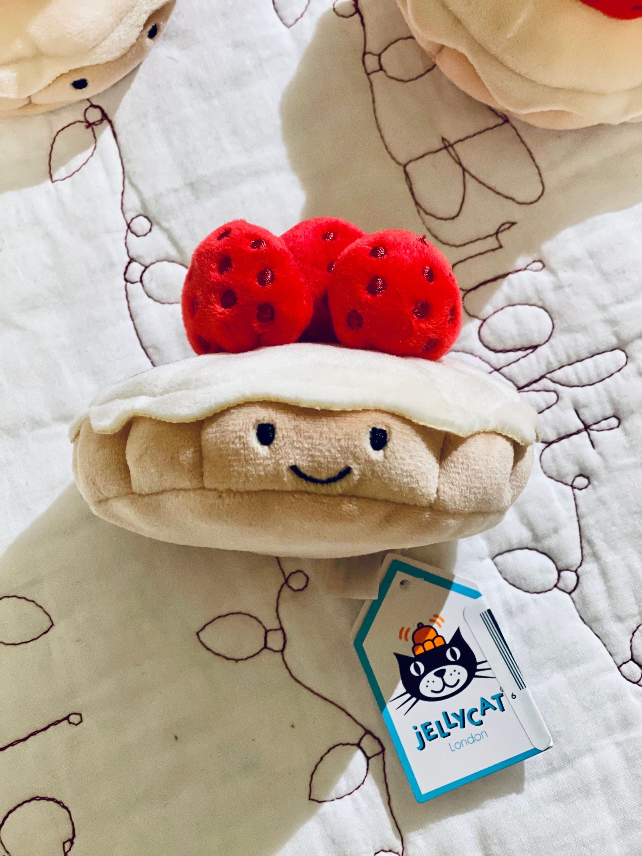 Jellycat Pretty Patisserie Tarte Aux Fraises Jellycat Pretty Patisserie Tarte Aux Fraises