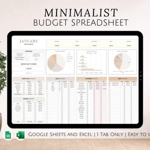 Puede incluir: Juego de tres tazas de cerámica color crema con esmalte moteado. Cada taza presenta un diseño floral pintado a mano en tonos azules, verdes y amarillos. Las tazas tienen una forma redondeada y un asa.