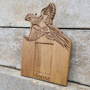 Pheasant Tail Mount Plaque, Flying Left, Personalized, Custom, Dog&#39;s photo and name picture frame mount