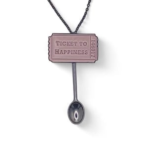 Collar con cuchara novedoso "Boleto a la felicidad" / Colgante mini/pequeño en cadena negra larga / Boleto de cine rosa para autobús y tren