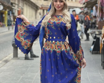 Kurdish Hamavi Traditional Kaftan Dress With Floral Patterns, Kras