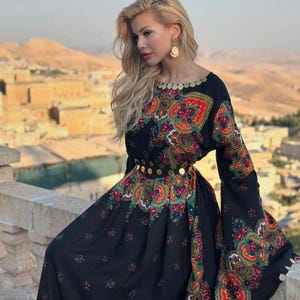 Kaftán tradicional kurdo Hamavi con estampados florales, abaya Kras Fistan para Newroz, bodas y ocasiones especiales – Talla única