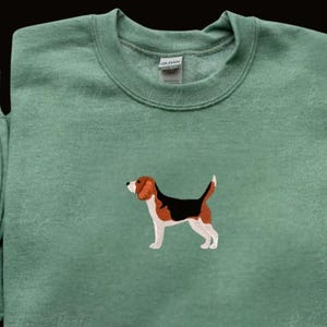 Beagle Lover's Embroidered Sweatshirt