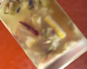 Aceite botánico para uñas y cutículas / Tratamiento para el crecimiento y la fuerza