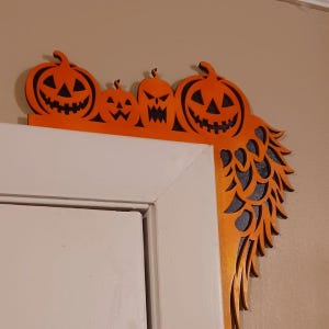 Halloween door picture frame or shelf corner pumpkin decorations