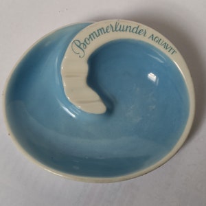 Cafe Ashtray, Astray Bomenlunder Aquavit