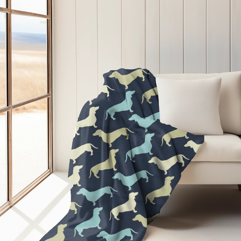Dachshund Blanket for Dog Lovers Throw Wiener Pet Blanket Puppy Velveteen Plush Blanket