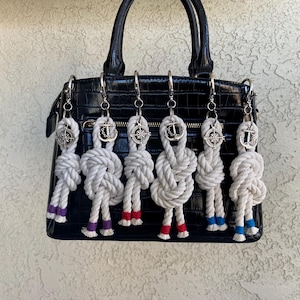 Nautical bag charm, Stylish bag charm for purse, Purse accessories, Nautical knot keychain. imagem 1