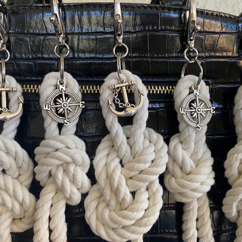 Nautical bag charm, Stylish bag charm for purse, Purse accessories, Nautical knot keychain. imagem 2