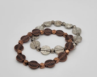 Copper and Silver Tone Metal Swirl Discs Beaded Stretch Bracelets, Lot of 2