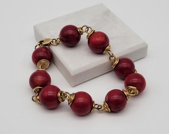 Red Coral Beaded Bracelet Gold Tone Metal Wrap