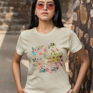 Flower Shirt, Gift For Her, Flower Shirt Aesthetic, Floral Graphic Tee, Floral Shirt, Flower T-shirt, Wild Flower Shirt, Wildflower T-shirt