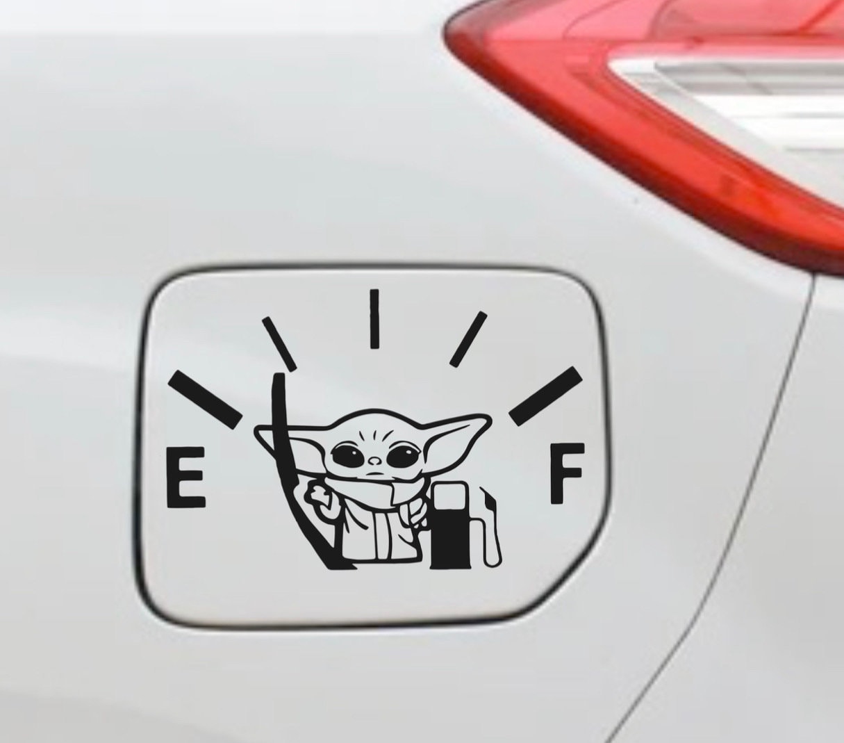 Sticker voiture - autocollant drôle pour trappe à essence
