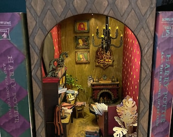 Wood Book Nook - Magic School Common Room