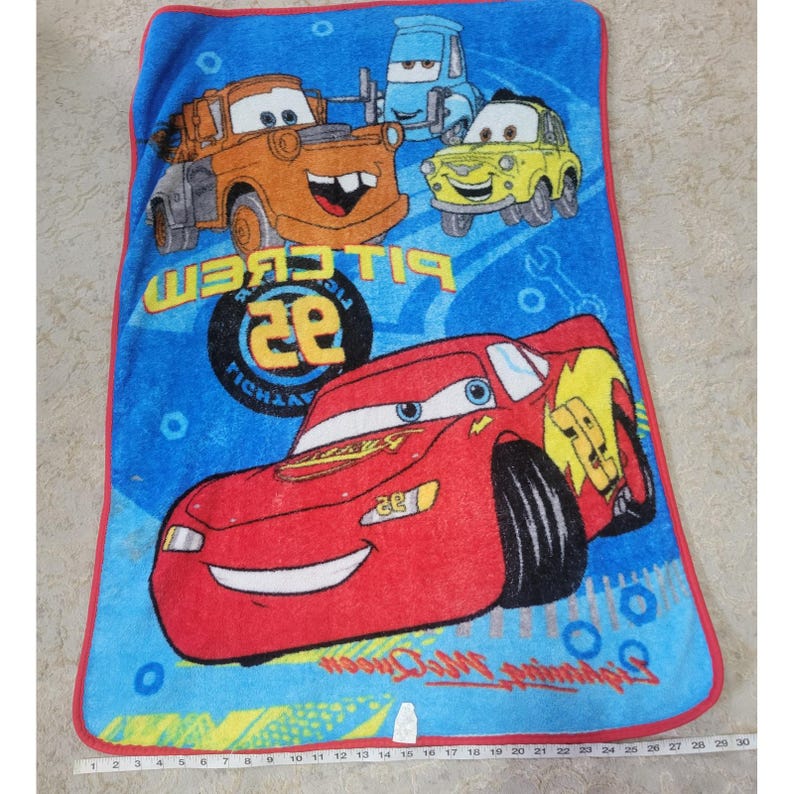 Jeté en polaire Disney Pixar Cars Lightning McQueen Pit Crew 30 x 45 bleu image 6