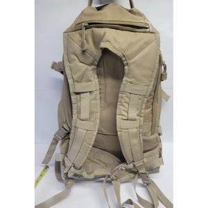 Mochila táctica Fieldline Mossy Oak Camo color canela para caza y senderismo con sistema MOLLE. imagen 5