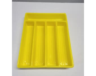 Organizador de cajones para cubiertos de plástico amarillo vintage con 5 compartimentos.