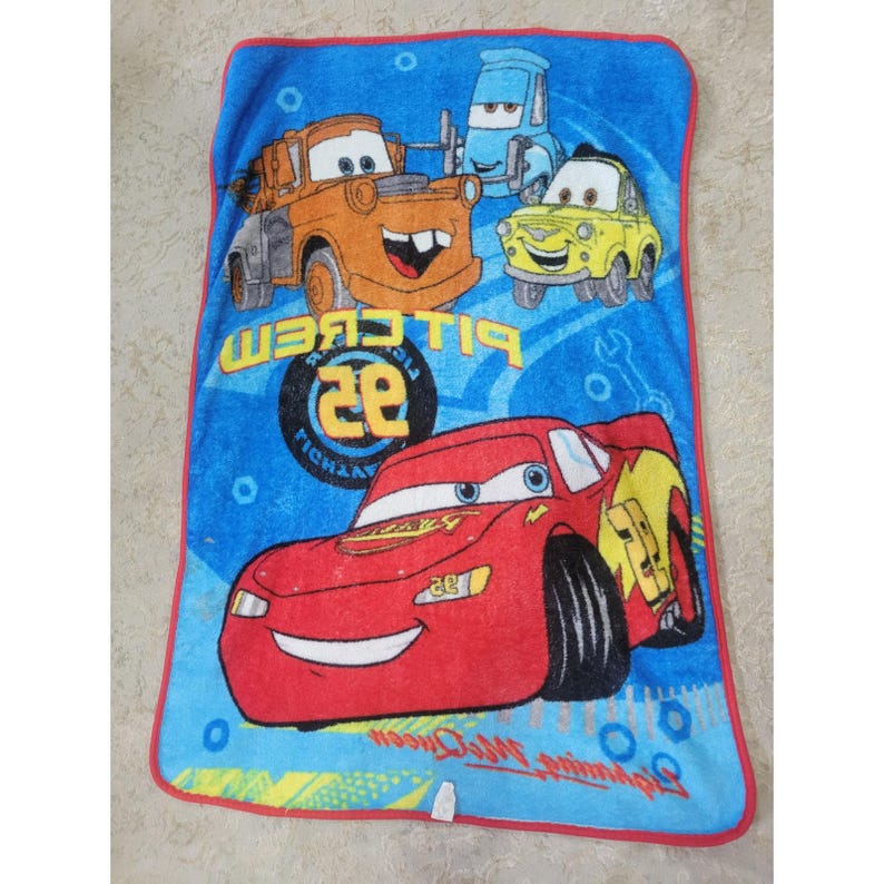 Jeté en polaire Disney Pixar Cars Lightning McQueen Pit Crew 30 x 45 bleu image 3
