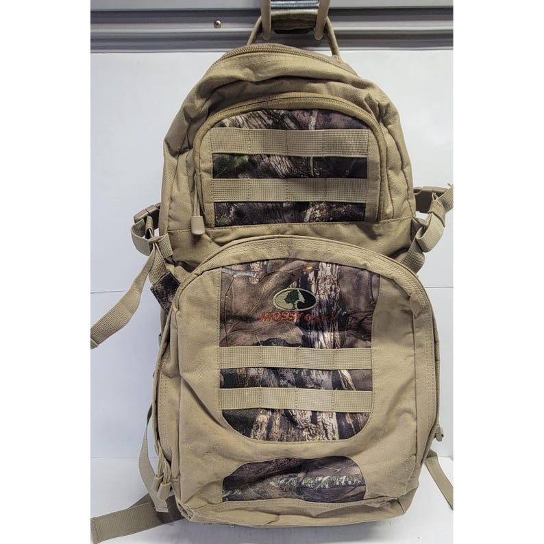 Mochila táctica Fieldline Mossy Oak Camo color canela para caza y senderismo con sistema MOLLE. imagen 1