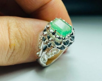100% natürlicher Smaragdsteinring | Eleganter handgefertigter Rahmen aus Sterlingsilber Seltener Smaragd Geburtsstein | Smaragd Anzug Sie